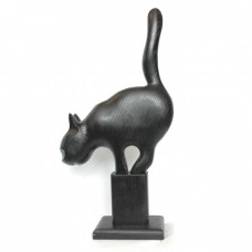 51039Ч Скульптура "Кот на охоте" (черный)